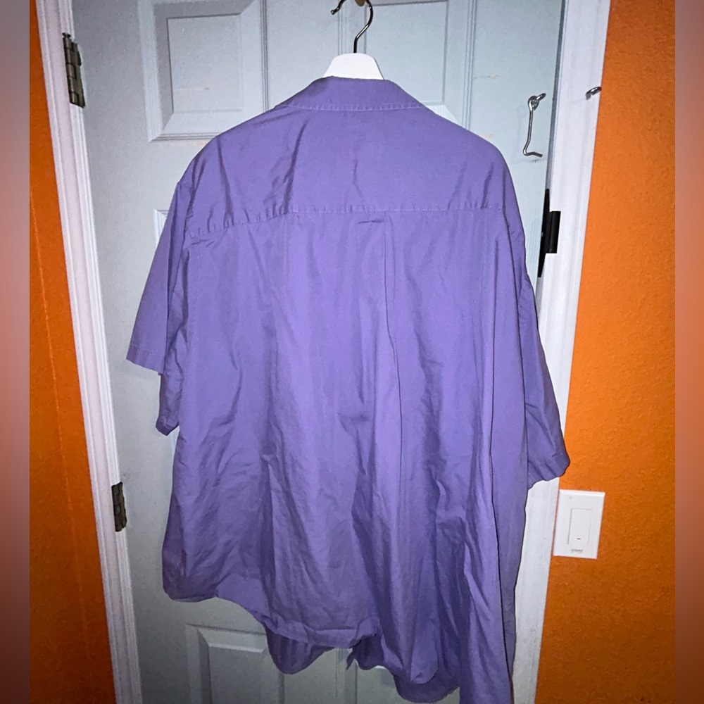 Kings court Big and tall shortsleeved button up. neck measurement is 22 - Picture 5 of 5